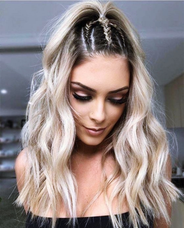 40 Cute Blonde Hairstyles For Long Hair To Try Right Now