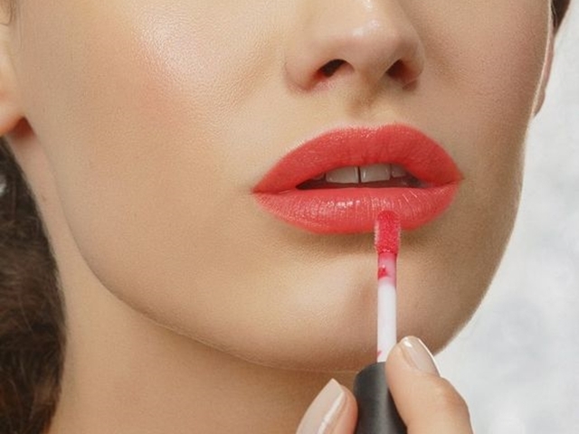 how-to-choose-best-shade-of-lipstick-for-your-skin-tone
